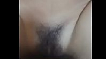 >ดูหนังโป๊ลาว XXX LAOS เด็กลาวหีโหนกหมอยดก นอนถ่างขาอ้าให้ผัวเย็ดรูฟิตๆ ดูทรงประมาณอายุ18ปี กำลังฟิตตอดควยเย็ดหีมันส์ๆ