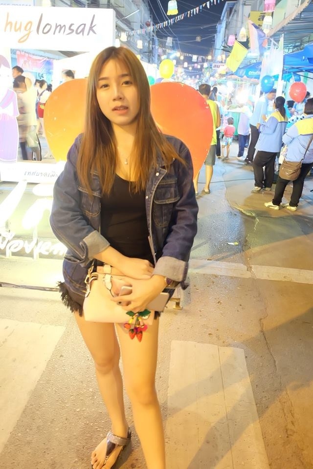 >รูปโป๊ สาววัยรุ่นน่ารักมาก หุ่นดีน่าเย็ดโคตรๆ เห็นนมชัดๆน่าดูด