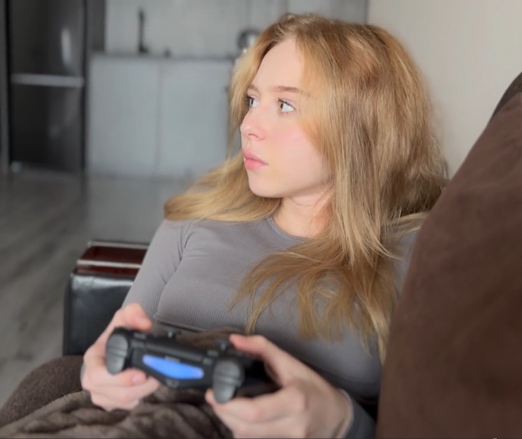>เน็ตฟิกไม่โหลด หนุ่มโสดสบายตัว Netflix porn